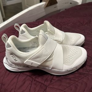 Tiem Slipstream Cycling shoe with SPD clips - White Marble